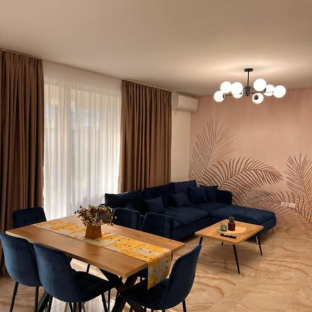Pine Apartments At San Pietro Resort Durres Exterior photo