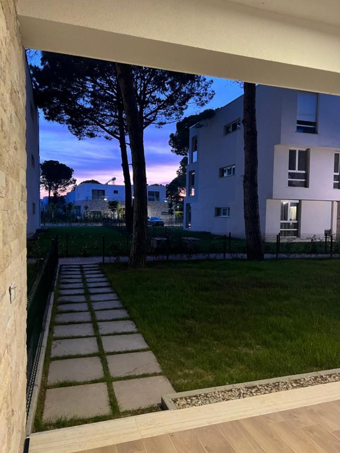 Pine Apartments At San Pietro Resort Durres Exterior photo