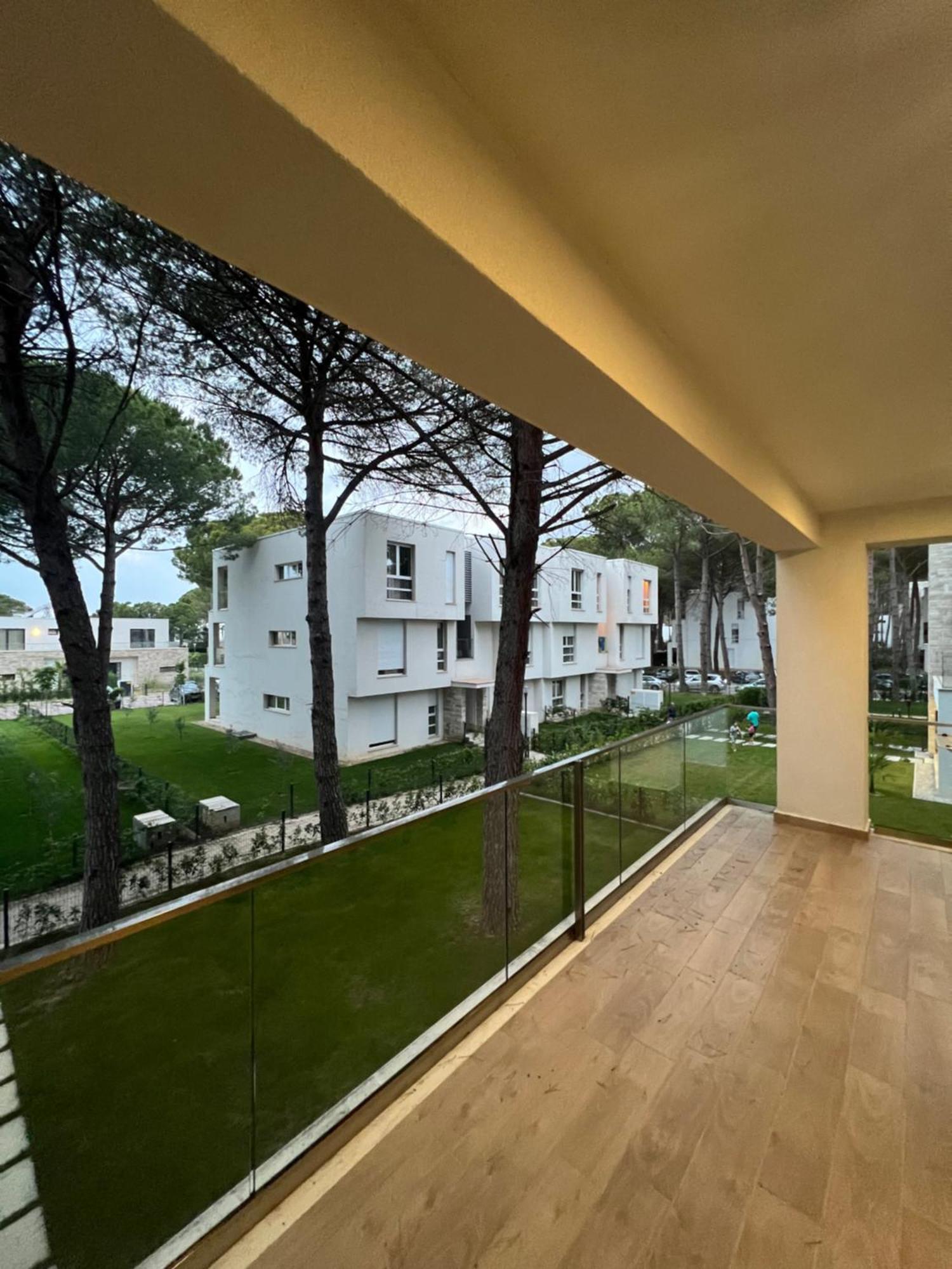 Pine Apartments At San Pietro Resort Durres Exterior photo